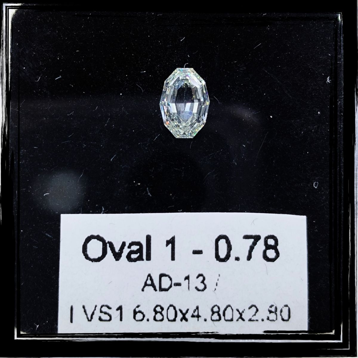 0.78 CT I VS1 OVAL diamond Fancy Shape
