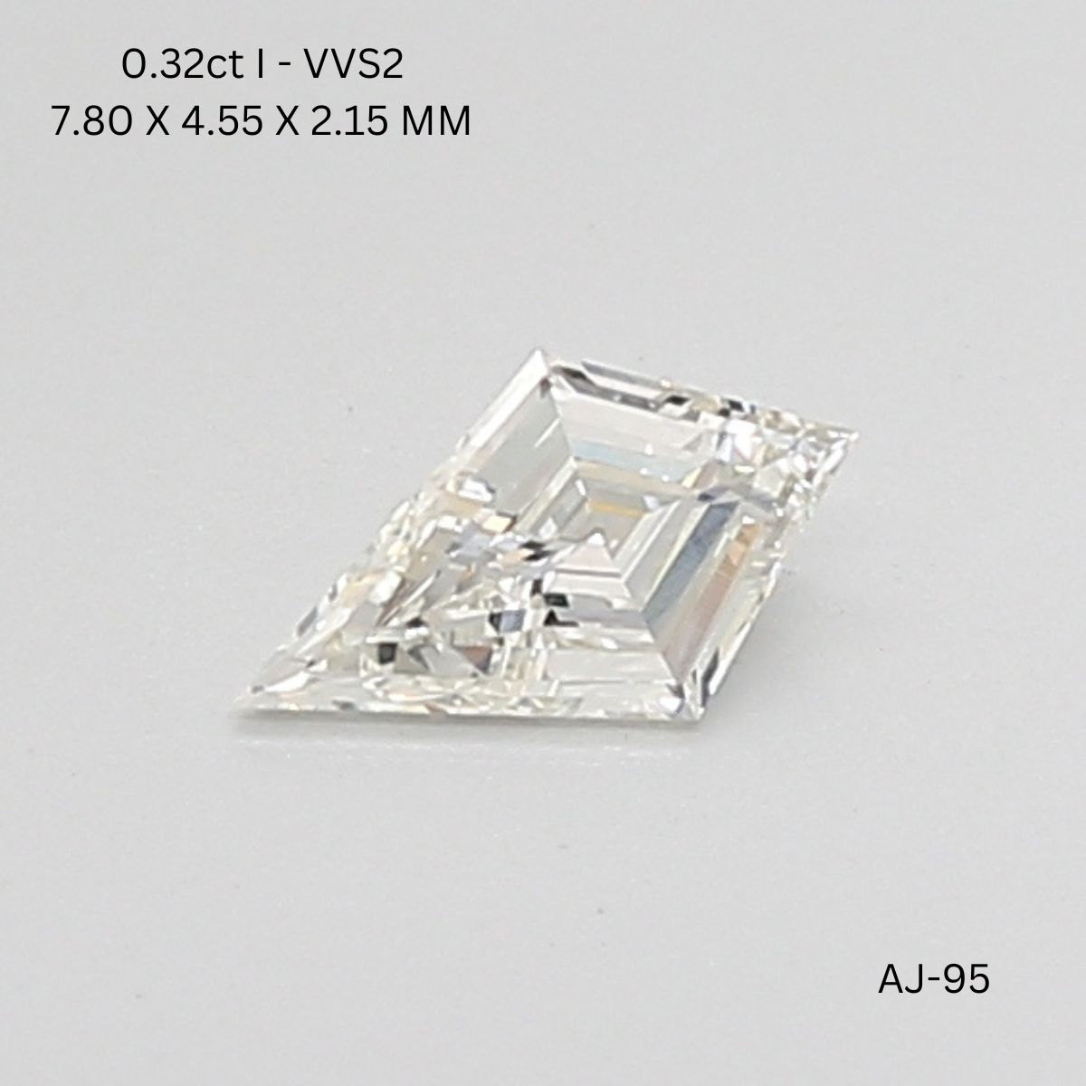0.32 CT I VVS2 KITE diamond Fancy Shape
