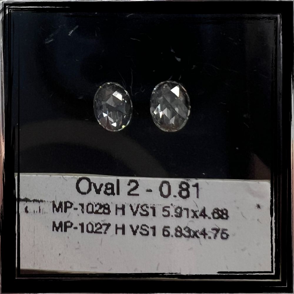 0.81 CT H VS1 OVAL diamond Pairs Inventory