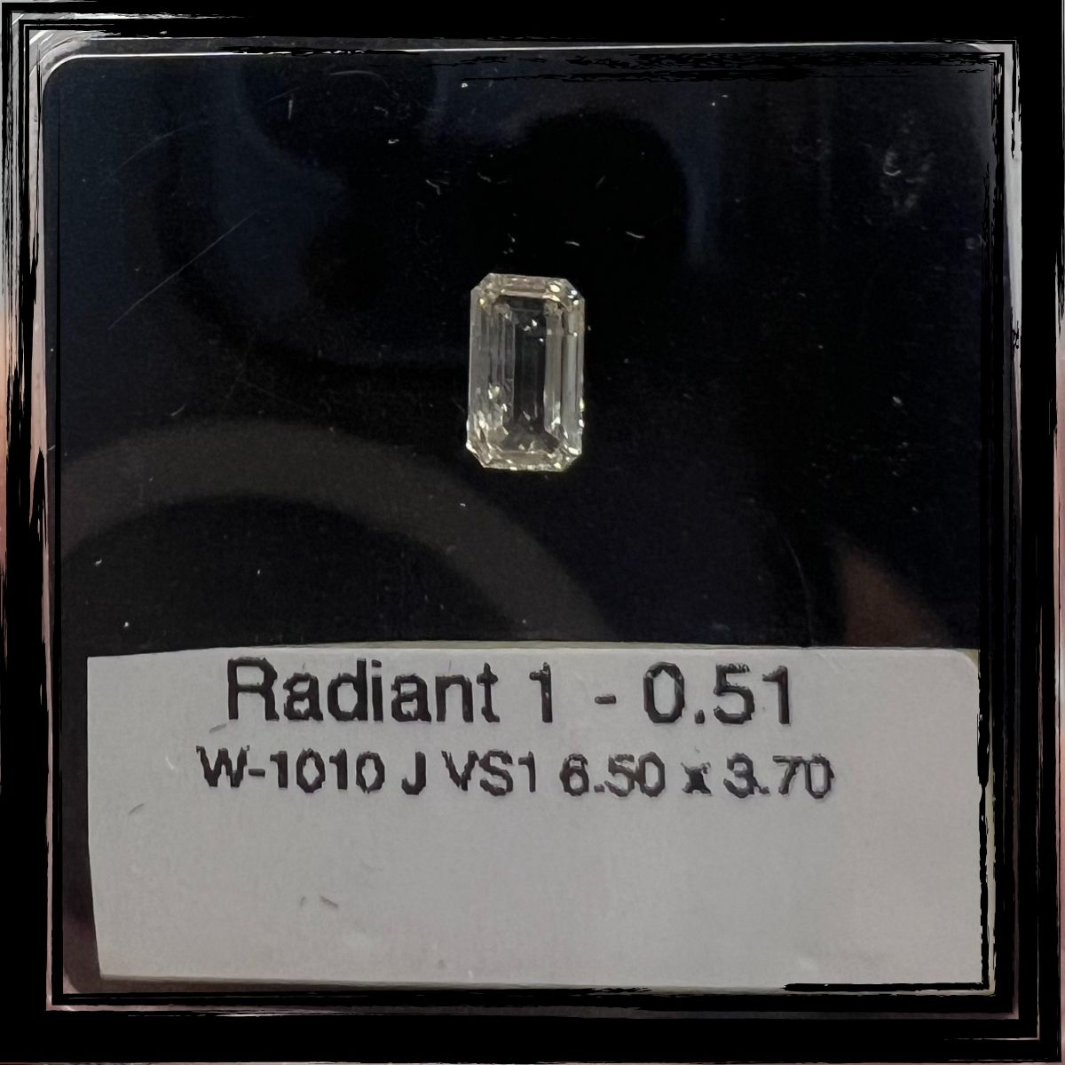 0.51 CT J VS1 EMERALD diamond Fancy Shape