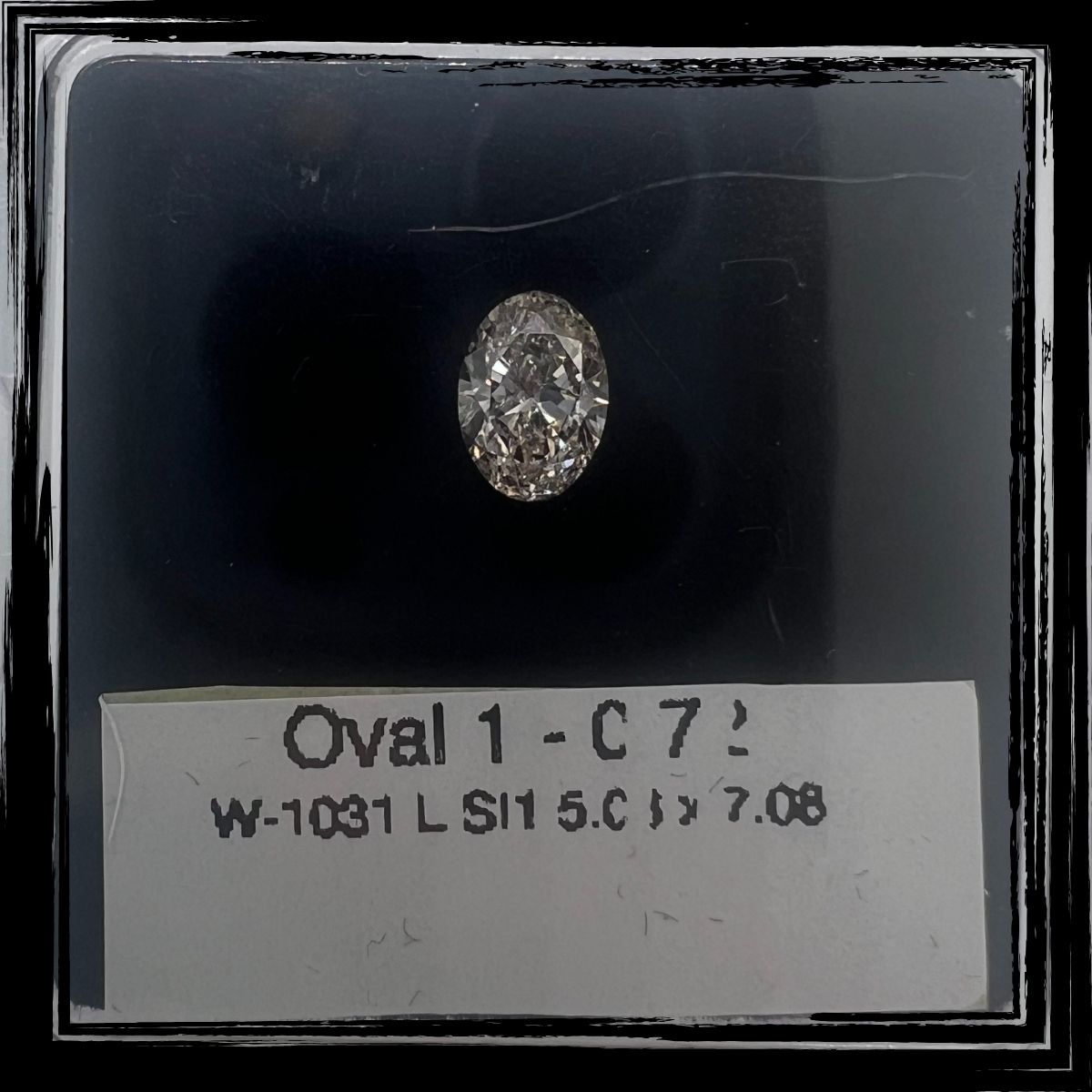 0.72 CT L SI1 OVAL diamond Fancy Shape