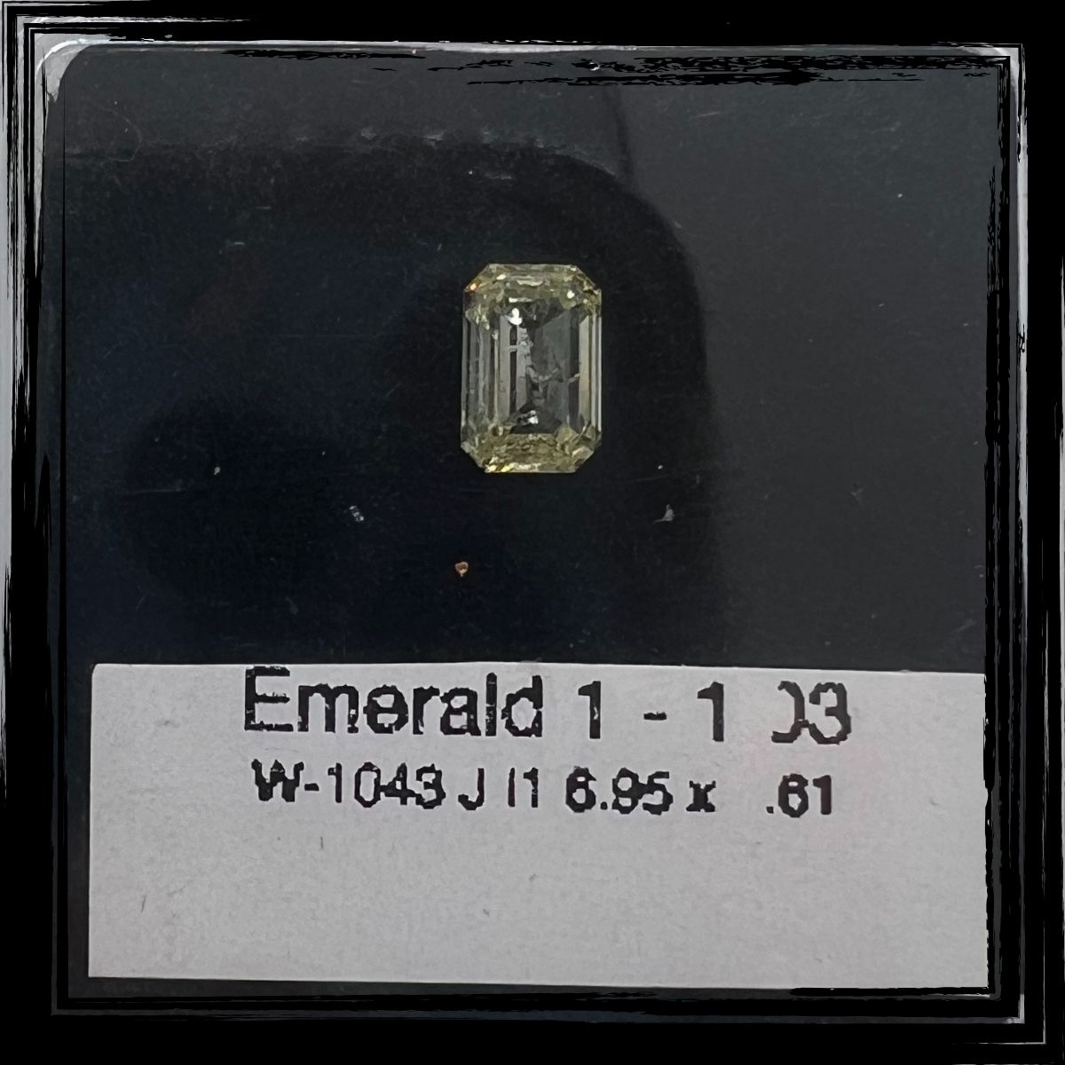 1.03 CT J I1 EMERALD diamond Fancy Shape