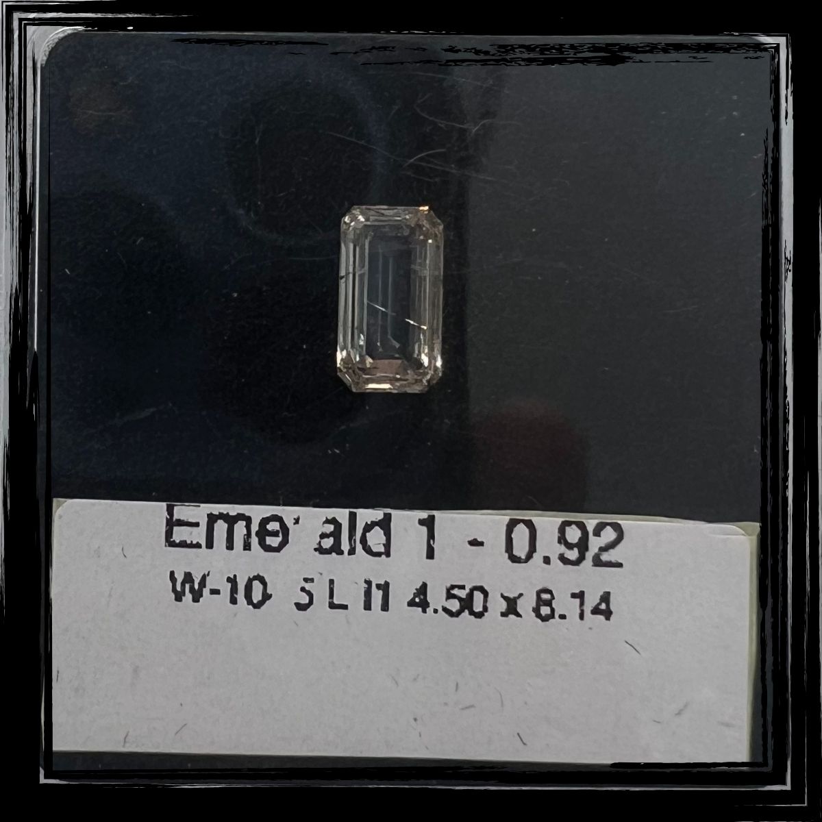 0.92 CT L I1 EMERALD diamond Fancy Shape