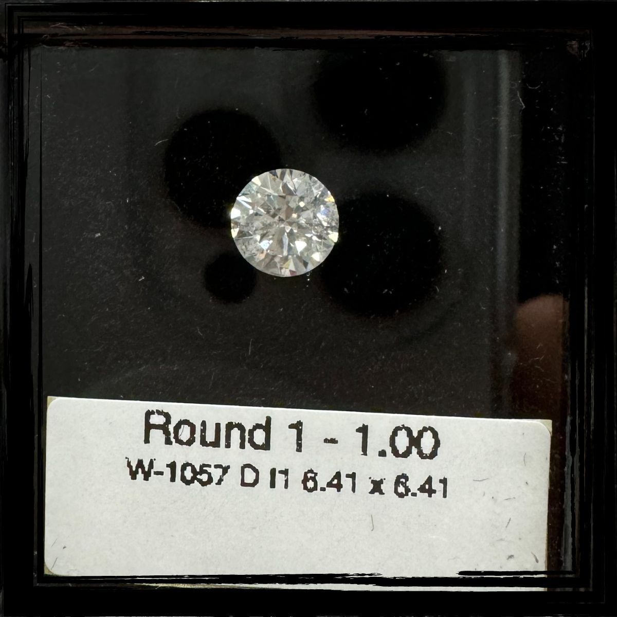 1.00 CT D I1 ROUND diamond Fancy Shape