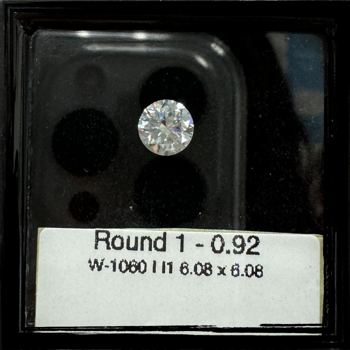 0.92 CT I I1 ROUND diamond Fancy Shape
