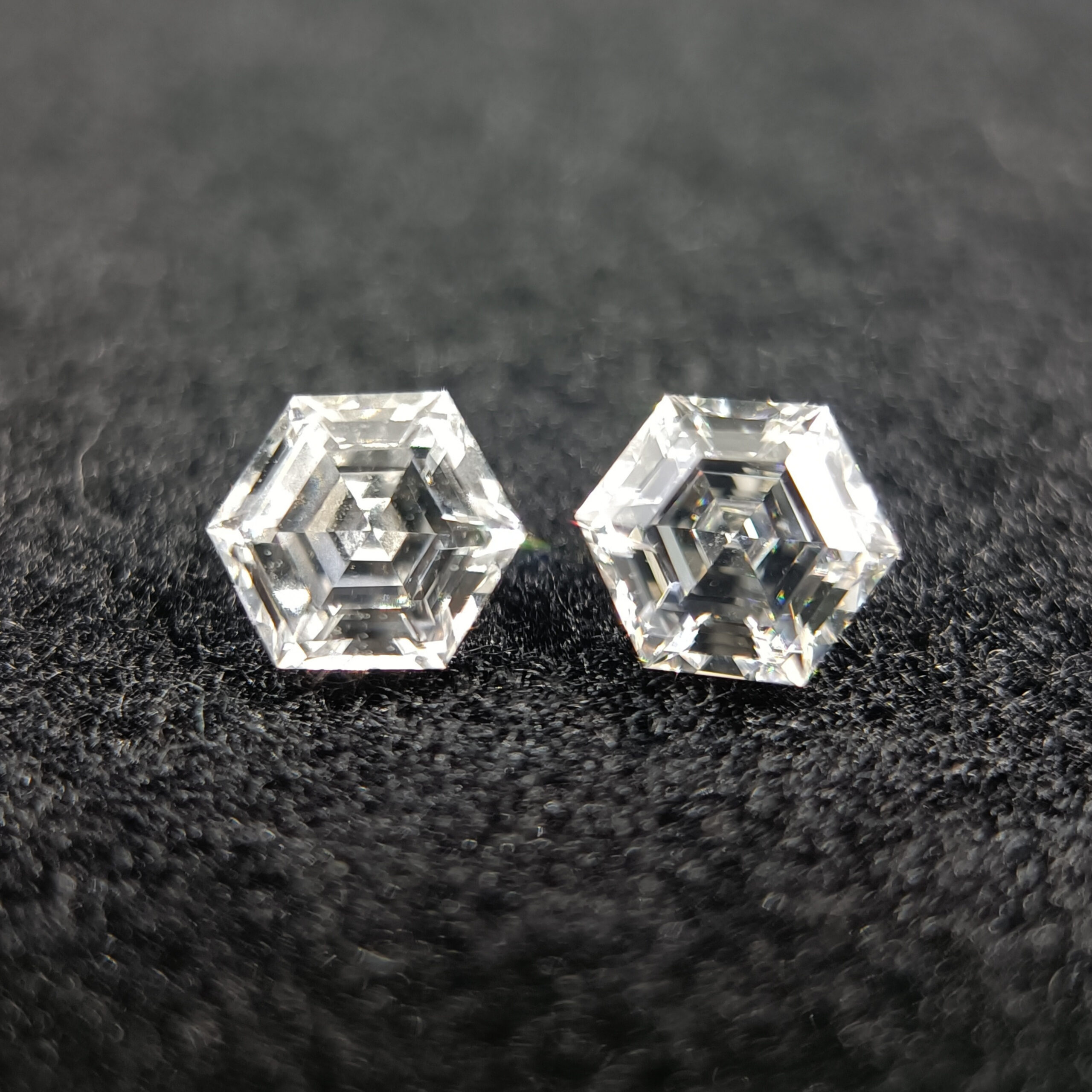 0.4 CT F VS1 HEXAGONAL diamond Pairs Inventory