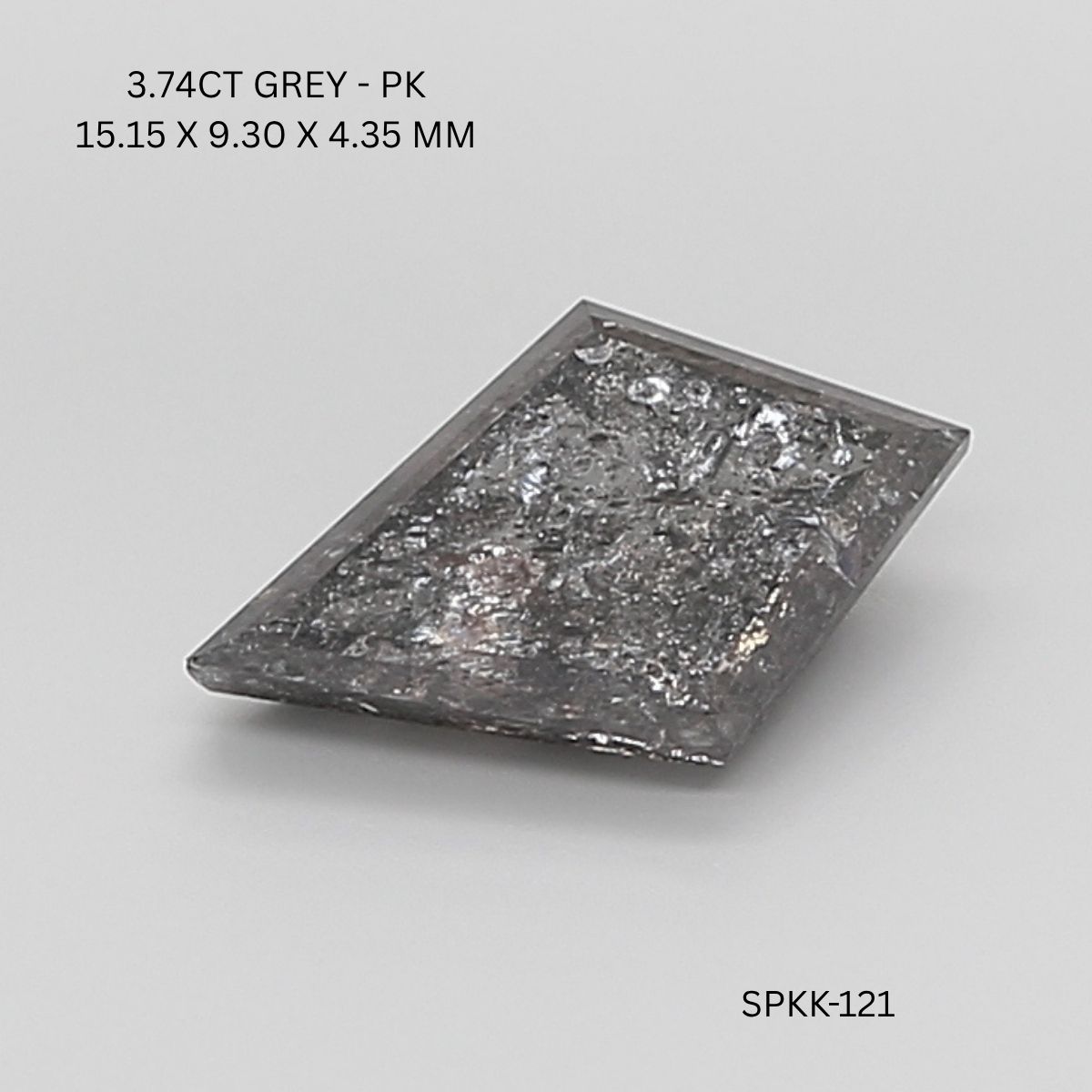 3.74 CT GREY PK KITE diamond Salt & Pepper