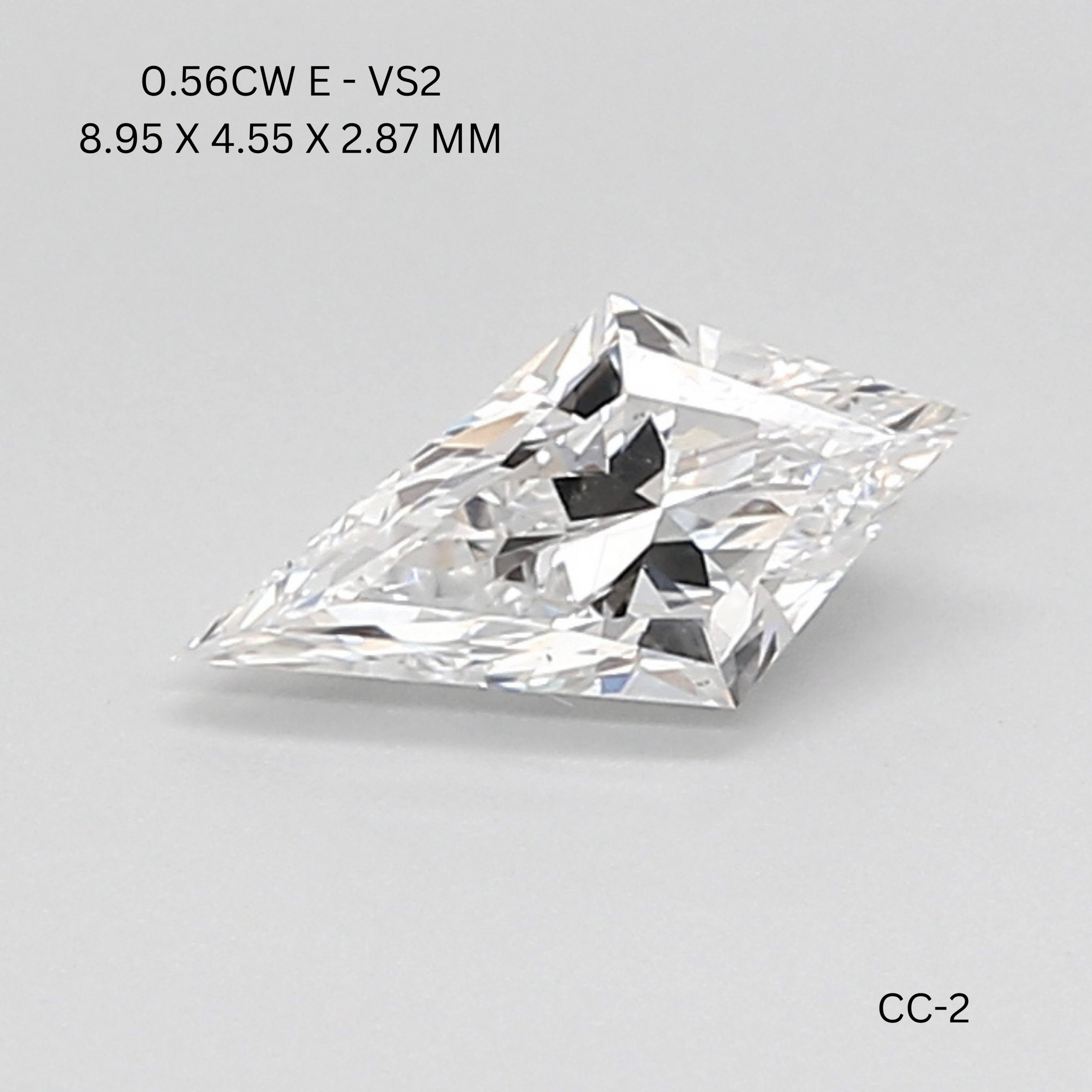 0.56 CT E VS2 KITE diamond Fancy Shape